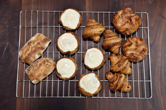 The bakery, which will be called as the Magazine Street Baking Company, will roll out over 30 types of artisanal breads. (pratham gokhale/ht) 