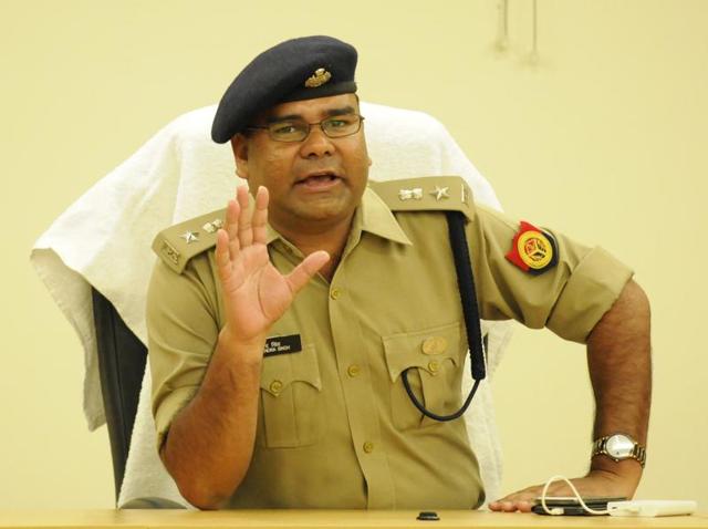 2006-batch IPS officer Dharmendra Singh Yadav took charge as the new SSP of Gautam Budh Nagar district on Wednesday.(Burhaan Kinu/HT Photo) 2006-batch IPS officer Dharmendra Singh Yadav took charge as the new SSP of Gautam Budh Nagar district on Wednesday.(Burhaan Kinu/HT Photo)
