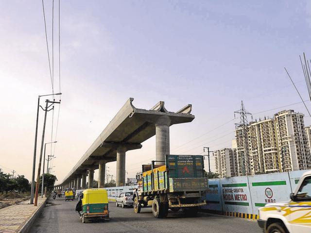 Most work on the Noida-Greater Noida Metro link is complete. (SUNIL GHOSH/HT Photo) Most work on the Noida-Greater Noida Metro link is complete. (SUNIL GHOSH/HT Photo)