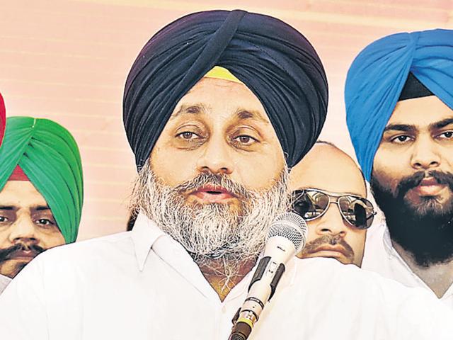 “It is a fight between two individuals. The government is keen to deliver justice instead of striking a compromise between both,” Sukhbir said. (HT Photo) “It is a fight between two individuals. The government is keen to deliver justice instead of striking a compromise between both,” Sukhbir said. (HT Photo)