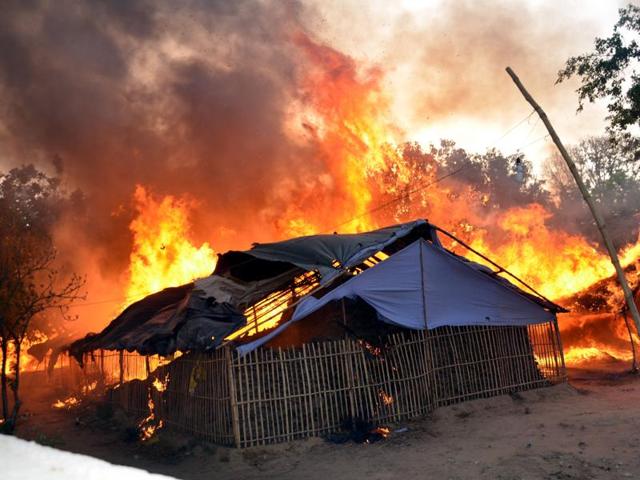 A gutted hut near Jawahar Bagh in Mathura on Friday, a day after police-encrachers clash.(PTI Photo) A gutted hut near Jawahar Bagh in Mathura on Friday, a day after police-encrachers clash.(PTI Photo)