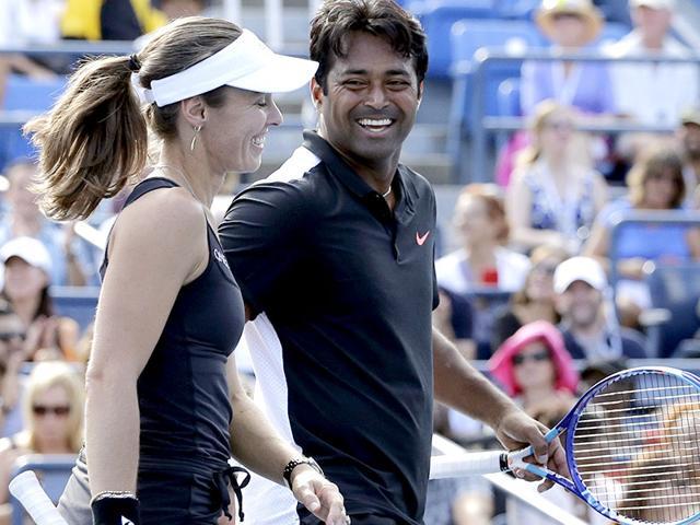 Martina Hingis (left) and Leander Paes during the mixed doubles final of the 2015 US Open. (AP Photo)