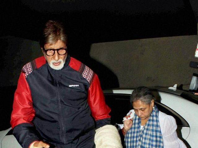 Amitabh Bachchan and Jaya Bachchan arrive for the screening of film Ki and Ka in Mumbai on Saturday.  (PTI) 