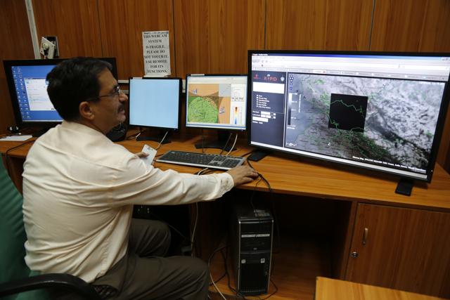 Wind and cloud patterns are studied throughout the day for detailed weather analysis. (Sanchit Khanna / HT Photos) Wind and cloud patterns are studied throughout the day for detailed weather analysis. (Sanchit Khanna / HT Photos)