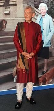 Ian McKellen attended an event in Mumbai in a silk kurta and churidar pajamas Ian McKellen attended an event in Mumbai in a silk kurta and churidar pajamas