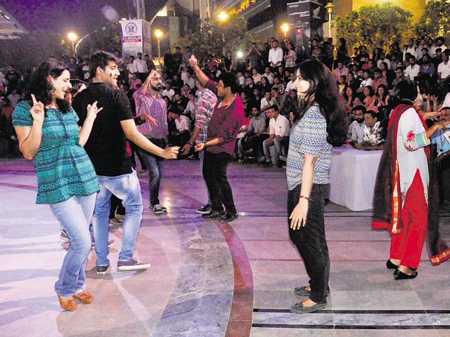 Visitors had a fun time this week as most were seen shaking a leg. (Parveen Kumar/HT Photo) Visitors had a fun time this week as most were seen shaking a leg. (Parveen Kumar/HT Photo)