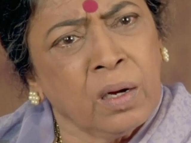 Veteran actor and theatre person Sulabha Deshpande passed away on June 4, 2016.(youtube.com)
