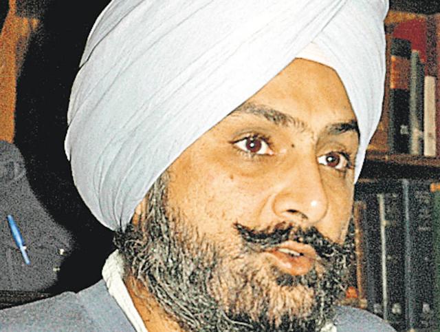In the summons issued by ED assistant director Ajai Singh, Raninder has been asked to appear before the agency on June 16 to explain the alleged movement of funds to Switzerland. (HT Photo) In the summons issued by ED assistant director Ajai Singh, Raninder has been asked to appear before the agency on June 16 to explain the alleged movement of funds to Switzerland. (HT Photo)