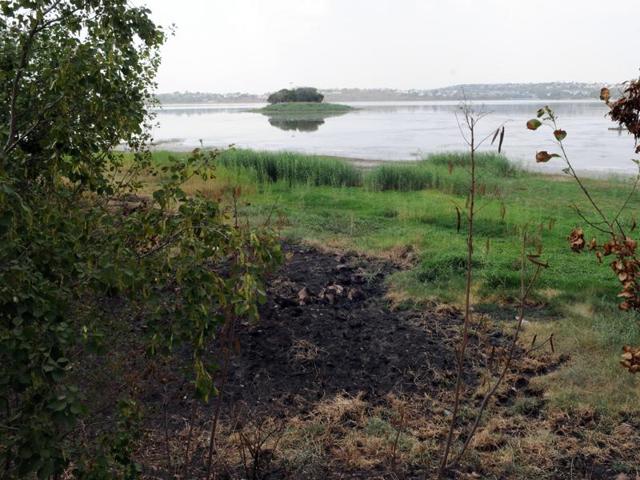Water level in Bhopal’s Upper Lake has receded due to the scorching summer this year. (Praveen Bajpai/HT) Water level in Bhopal’s Upper Lake has receded due to the scorching summer this year. (Praveen Bajpai/HT)