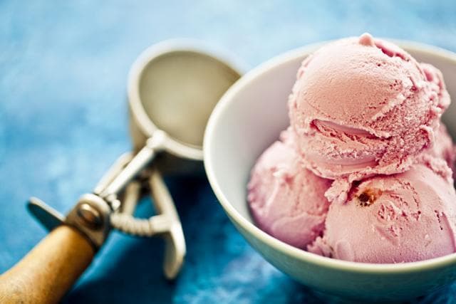 Aquafaba Strawberry Ice Cream (istock) Aquafaba Strawberry Ice Cream (istock)