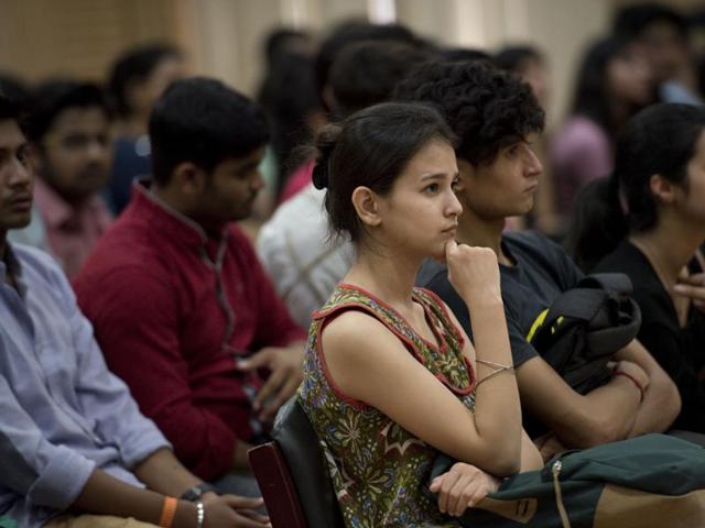 Delhi University's Open Days are in progress at the North Campus where students are being briefed about the online application process for admission into DU colleges in New Delhi on June 4, 2016. (Saumya Khandelwal/HT Photo) Delhi University's Open Days are in progress at the North Campus where students are being briefed about the online application process for admission into DU colleges in New Delhi on June 4, 2016. (Saumya Khandelwal/HT Photo)