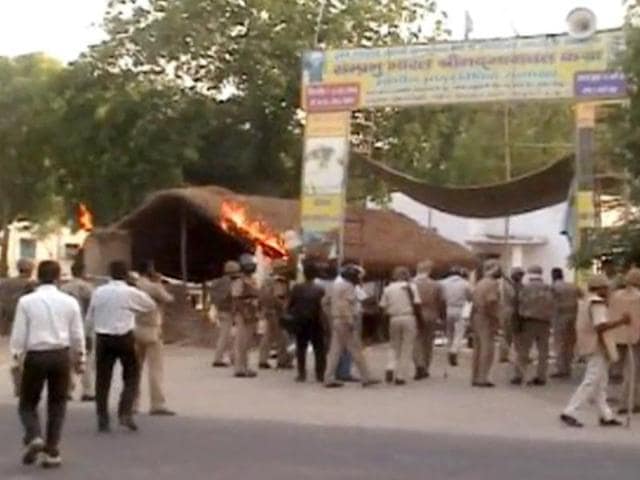 Residents of Ghazipur’s Raipur Baghpur village have refused to go to Mathura to take the body of Ram Vriksh Yadav, the alleged mastermind of the Jawahar Bagh violence. Raipur Baghpur is the native village of Ram Vriksh.(AP Photo) Residents of Ghazipur’s Raipur Baghpur village have refused to go to Mathura to take the body of Ram Vriksh Yadav, the alleged mastermind of the Jawahar Bagh violence. Raipur Baghpur is the native village of Ram Vriksh.(AP Photo)