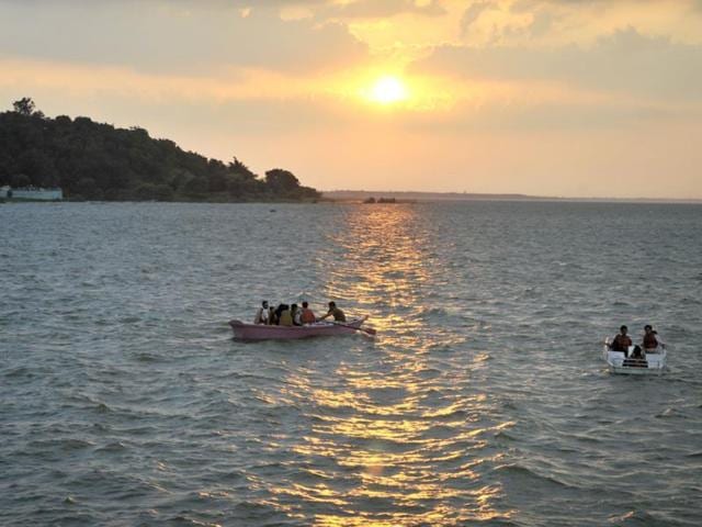 People take a boat ride at Upper Lake in Bhopal.(Praveen Bajpai/HT File Photo) People take a boat ride at Upper Lake in Bhopal.(Praveen Bajpai/HT File Photo)