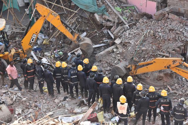 A portion of a five-storey building collapsed in Matunga area of South Mumbai.(HT File Photo)