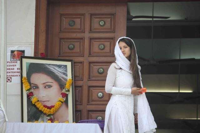 Pratyusha Banerjee allegedly committed suicide by hanging herself inside her flat at Goregaon area in Mumbai. (IANS) Pratyusha Banerjee allegedly committed suicide by hanging herself inside her flat at Goregaon area in Mumbai. (IANS)