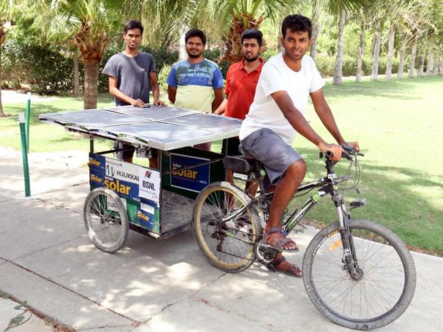 Sushil Reddy on his solar bicycle in Bathinda on Tuesday. (Sanjeev Kumar/HT Photo) Sushil Reddy on his solar bicycle in Bathinda on Tuesday. (Sanjeev Kumar/HT Photo)
