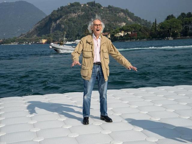 The mountains that surround the lake “will offer a bird’s-eye view of The Floating Piers, exposing unnoticed angles and altering perspectives” says the project’s website. (Wolfgang Volz)