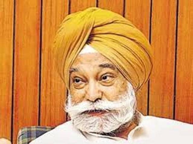 Expelled party leader Bir Devinder Singh(HT File Photo)