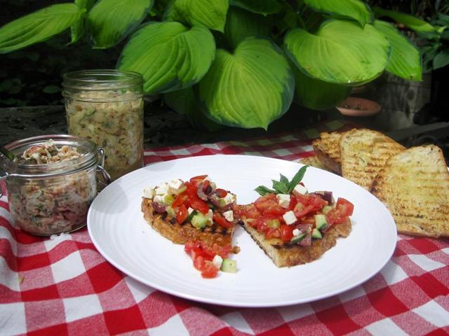 On Herbs and Spices Day (June 10), chefs tell you how you can use these spices and herbs to cook meals at home. On Herbs and Spices Day (June 10), chefs tell you how you can use these spices and herbs to cook meals at home.
