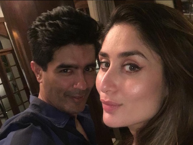 Kareena Kapoor Khan and Manish Malhotra put the pose on for a selfie.