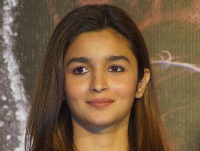 Alia, along with her sister Shaheen and her mother Soni Razdan, have been setting up the actor’s new house. (IANS) Alia, along with her sister Shaheen and her mother Soni Razdan, have been setting up the actor’s new house. (IANS)