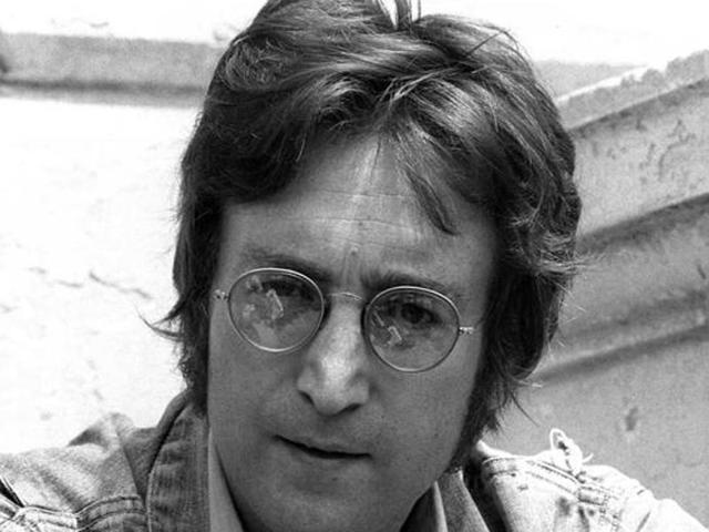 Lennon was going to say goodnight to his son when he was killed. Lennon was going to say goodnight to his son when he was killed.