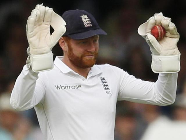 Bairstow (L) reacts after dropping Karunaratne. (AFP) Bairstow (L) reacts after dropping Karunaratne. (AFP)