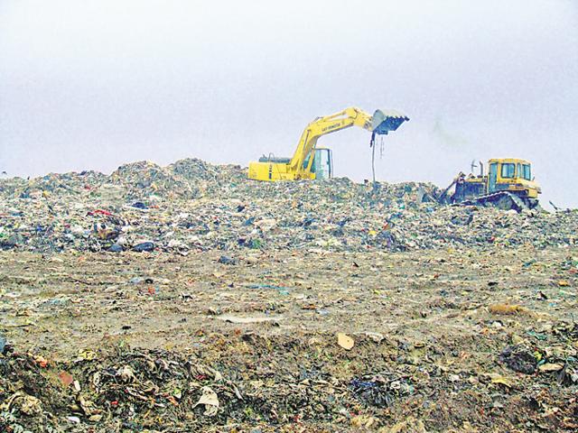 Raze wall around Kanjurmarg dumpyard in 2 months: HC tells BMC | Mumbai ...