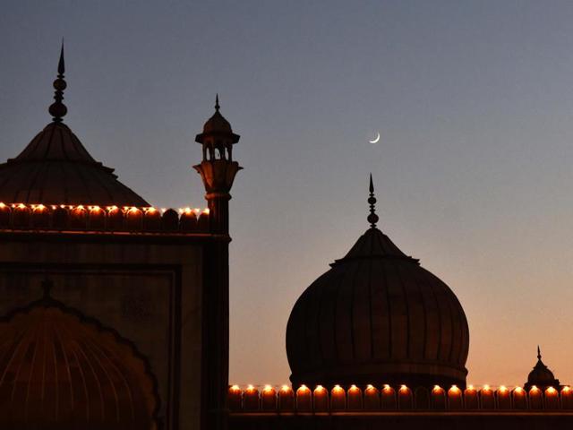 Jama Masjid lights up during Ramazan in Delhi.(Vipin Kumar/HT) Jama Masjid lights up during Ramazan in Delhi.(Vipin Kumar/HT)
