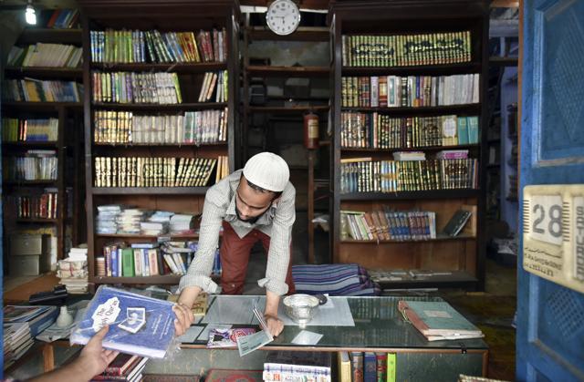 Even shops specialising in religious books, such as Kutub Khana Rashidia, are struggling to survive. Most of their customers are foreigners and scholars of Urdu and Arabic. (Ravi Choudhary/ Hindustan Times) Even shops specialising in religious books, such as Kutub Khana Rashidia, are struggling to survive. Most of their customers are foreigners and scholars of Urdu and Arabic. (Ravi Choudhary/ Hindustan Times)