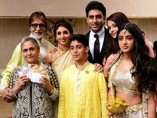 Navya Naveli with Amitabh Bachchan, Jaya Bachchan, Shweta Nanda, Agastya Nanda, Abhishek Bachchan and Aishwarya Rai Bachchan. (HT Photo)