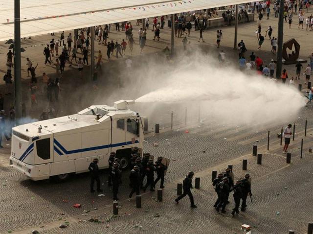 Violence seen at Marseille over the past three days spread to Nice. (Reuters) Violence seen at Marseille over the past three days spread to Nice. (Reuters)