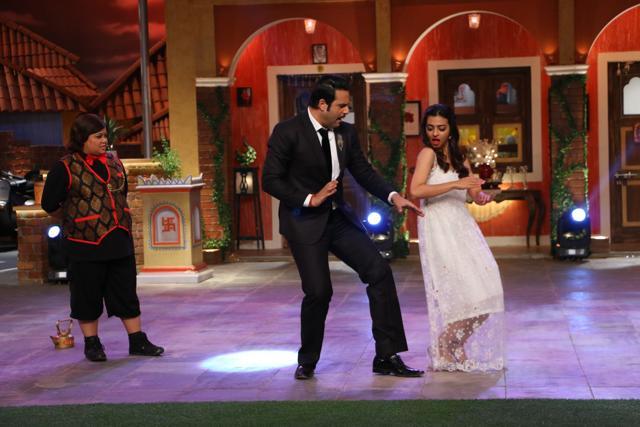 Comedy Nights live with Krushna Abhishek, Bharti Singh and Radhika Apte.