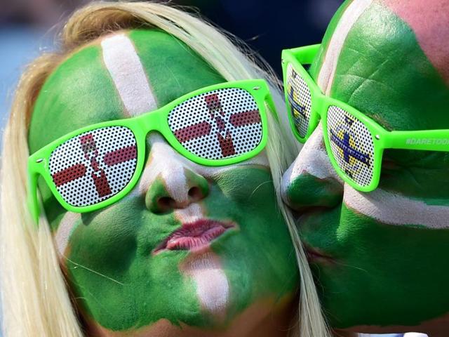 Northern Ireland supporters pose ahead of the Euro 2016 group C football match between Poland and Northern Ireland. (AFP Photo) Northern Ireland supporters pose ahead of the Euro 2016 group C football match between Poland and Northern Ireland. (AFP Photo)