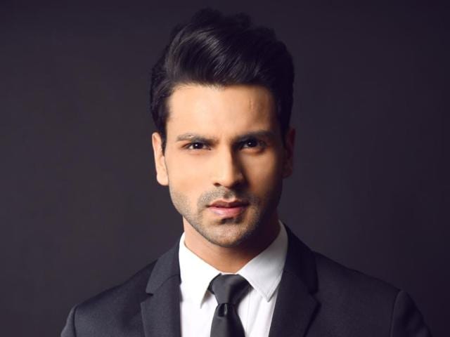 Actor Vivek Dahiya says his family is very supportive about his work commitments and have taken the burden of marriage preparations.