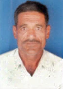 Jiyaram Jat, 54, had 18 cases against him in various police stations of Barmer, a record of which was maintained at Sindhari police station since 1994.(HT Photo)