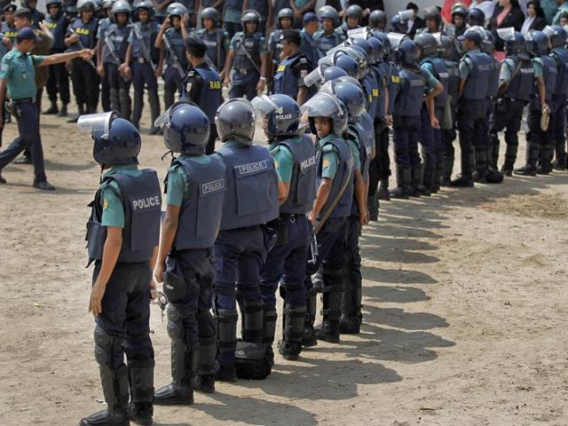 Bangladesh Police said security forces overnight detained 3,115 more people, claiming 26 of them being militants, as part of the nationwide anti-militant drive. (AP File Photo) Bangladesh Police said security forces overnight detained 3,115 more people, claiming 26 of them being militants, as part of the nationwide anti-militant drive. (AP File Photo)
