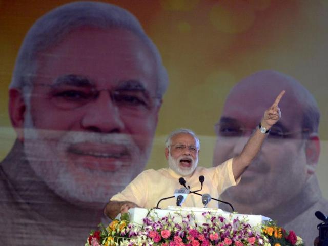 Prime Minister Narendra Modi addresses a rally during BJP’s national executive meet in Allahabad. (Sheeraz Rizvi/HT Photo) Prime Minister Narendra Modi addresses a rally during BJP’s national executive meet in Allahabad. (Sheeraz Rizvi/HT Photo)