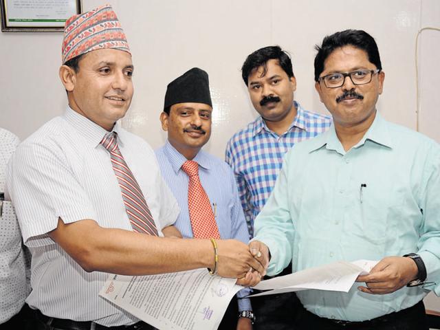 The service is the result of the agreement between India and Nepal to regulate passenger traffic between the two countries. (Sakib Ali/HT Photo) The service is the result of the agreement between India and Nepal to regulate passenger traffic between the two countries. (Sakib Ali/HT Photo)
