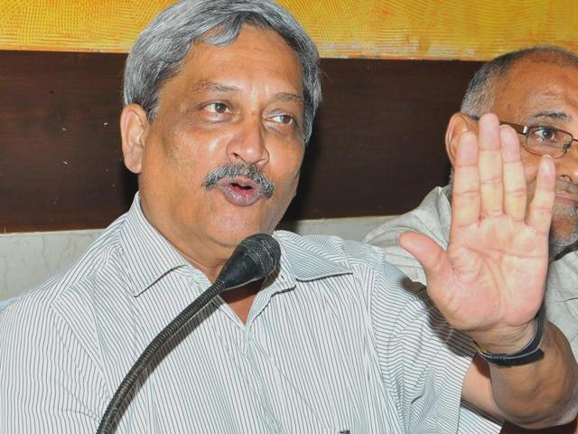 Defence minister Manohar Parrikar in Hoshiarpur on Tuesday. (HT Photo) Defence minister Manohar Parrikar in Hoshiarpur on Tuesday. (HT Photo)