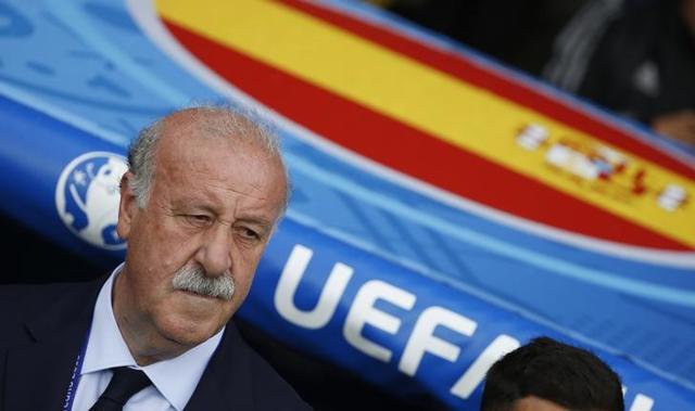 Spain’s head coach Vicente del Bosque priot to a match against Czech Republic. (Reuters Photo)