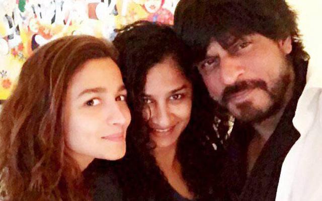 Alia Bhatt with director Gauri Shinde and Shah Rukh Khan. Alia Bhatt with director Gauri Shinde and Shah Rukh Khan.