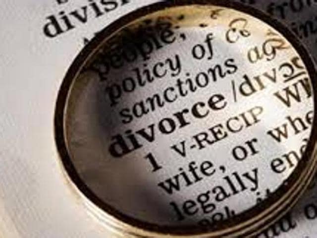 Section 125 of the CrPC enables a woman to seek maintenance from her husband; but she has to prove that she is unable to maintain herself.(HT Representative Image) Section 125 of the CrPC enables a woman to seek maintenance from her husband; but she has to prove that she is unable to maintain herself.(HT Representative Image)