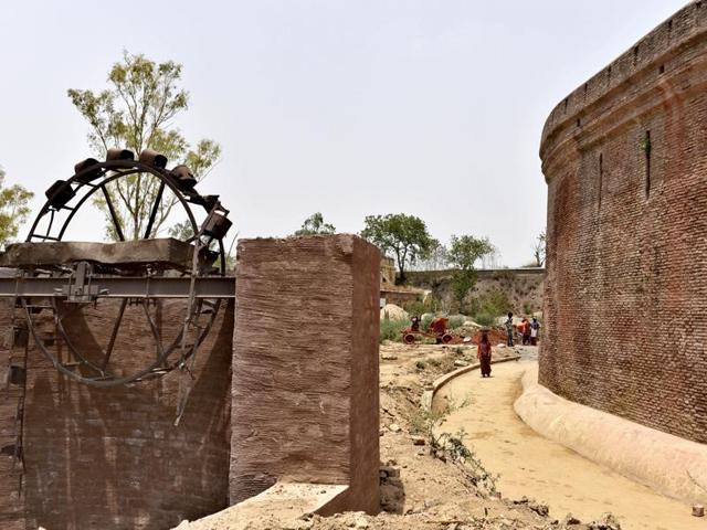 Erected in 1760, the fort was initially called ‘Bhangian Da Quila’, named after Bhangis, one of the 12 Sikh ‘misls’. (Gurpreet Singh/HT Photo)