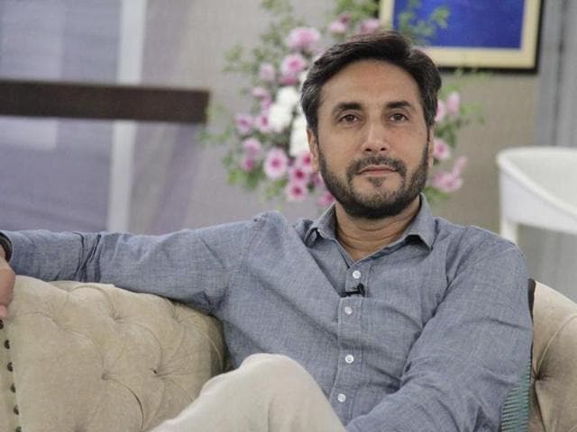 Pakistan actor Adnan Siddiqui is not keen on working in Bollywood films right now. He feels there is no point in both industries trying to copy each other.