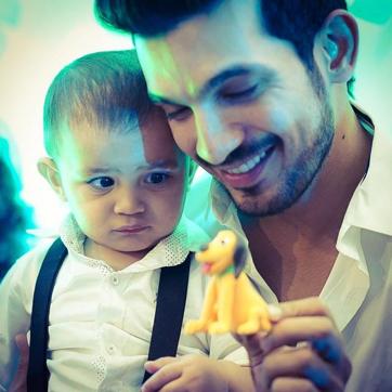 Actor Arjun Bijlani loves taking his son swimming.