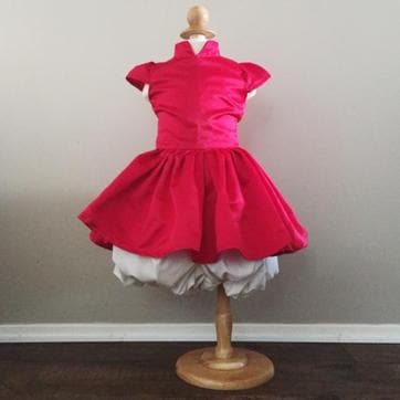 Ponyo loves Sosuke! Your little Ponyo will have fun on land and sea in this adorable dress inspired by the Disney cartoon. (littlebrightdress.com) Ponyo loves Sosuke! Your little Ponyo will have fun on land and sea in this adorable dress inspired by the Disney cartoon. (littlebrightdress.com)