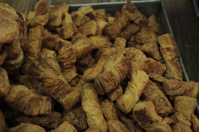 Marodi fain, a variety of fain in which the fain is twisted before being baked. (Shivam Saxena/HT)