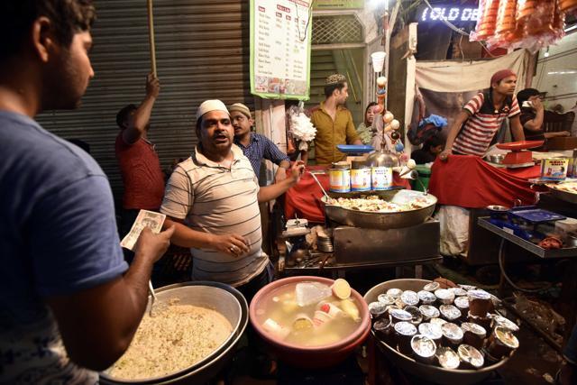Known as zeene waali dukaan (shop at the staircase), Cool Point is famous for its Shahi Tukda. (Arun Sharma/ HT Photo) Known as zeene waali dukaan (shop at the staircase), Cool Point is famous for its Shahi Tukda. (Arun Sharma/ HT Photo)