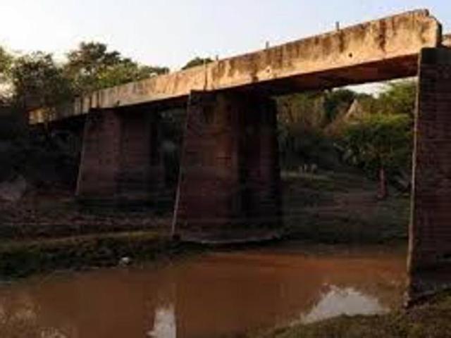 More than 500 village panchayats of Bathinda and Muktsar districts have passed resolutions to stand by government at any cost so as to fight for Punjab waters. (HT Photo) More than 500 village panchayats of Bathinda and Muktsar districts have passed resolutions to stand by government at any cost so as to fight for Punjab waters. (HT Photo)